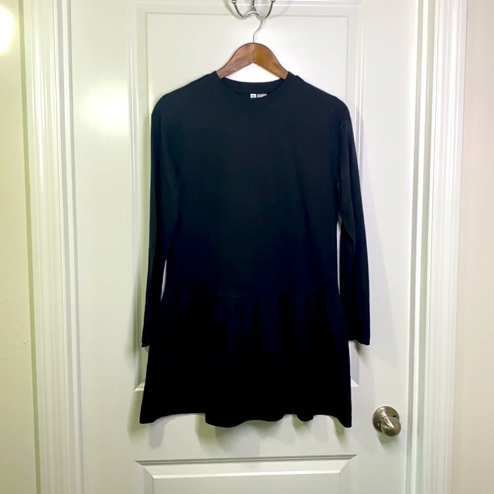 H&M -Black Long Sleeve Ruffle Dress size XXS NWT